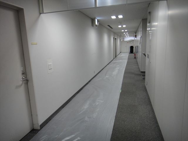 廊下壁塗装前