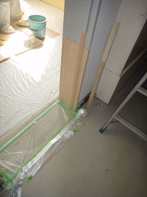 扉枠下部分を接ぎ木