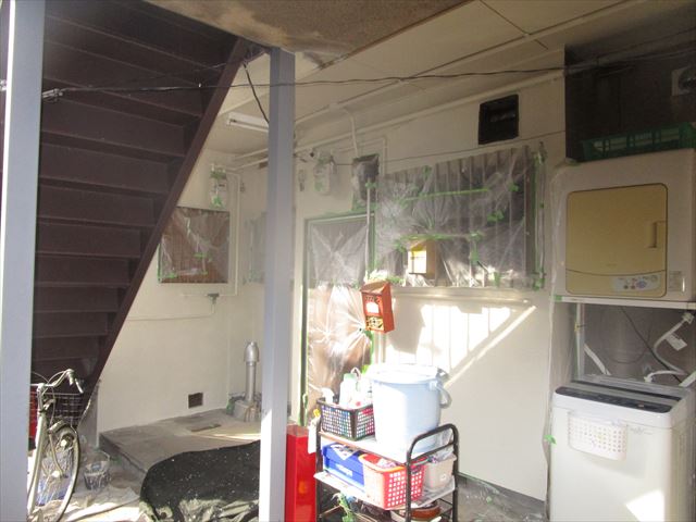 玄関廻りの塗装