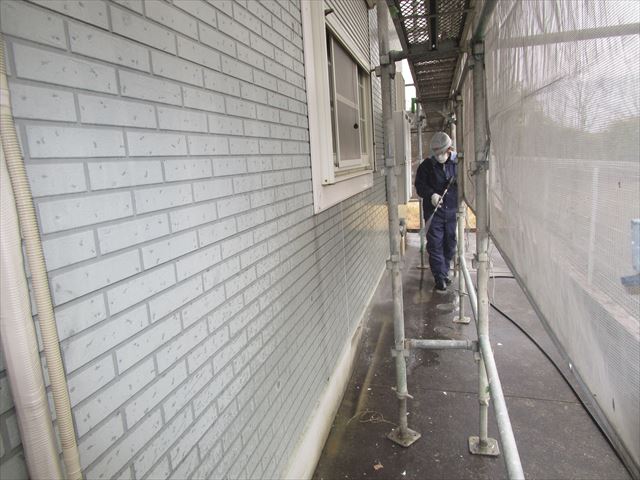基礎部分の洗浄