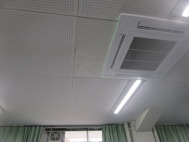 塗装完了のケイカル板
