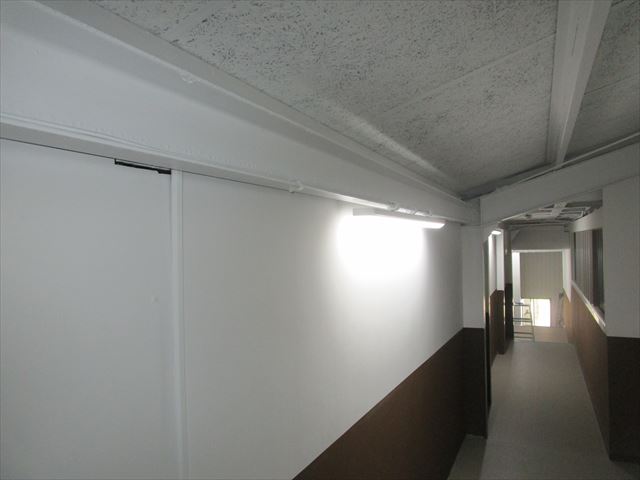新しい照明器具