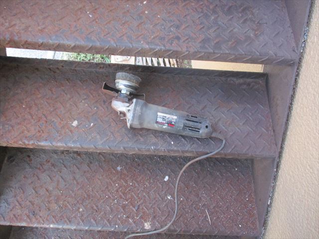 ケレンに使った電動サンダー