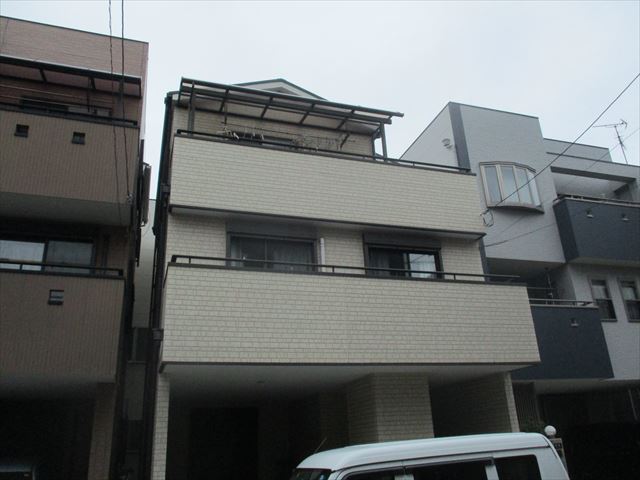 正面から見た戸建2・3階