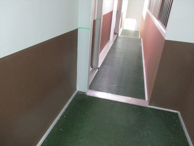 塗装前の鉄骨