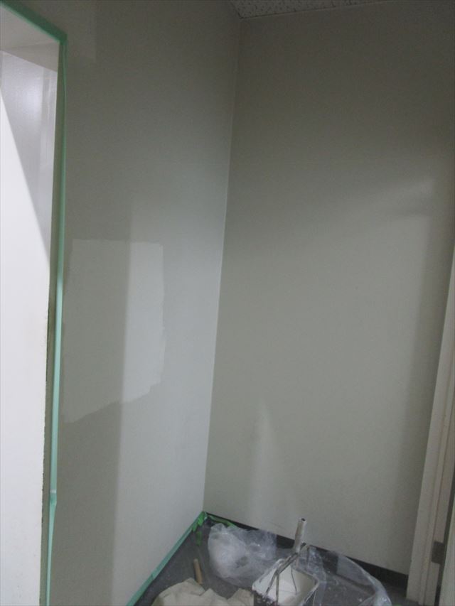 壁面の塗装