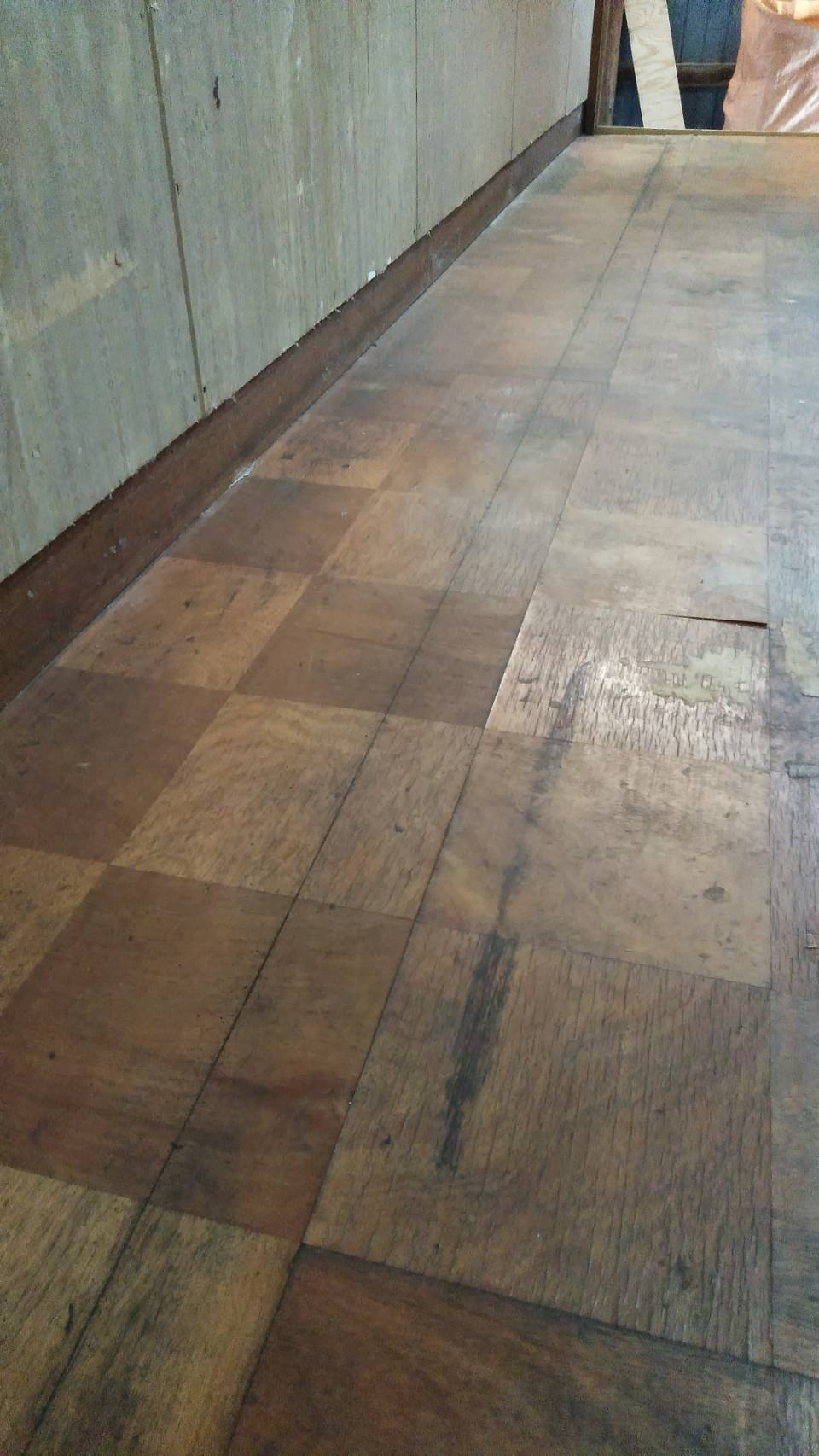 フロアー上貼り