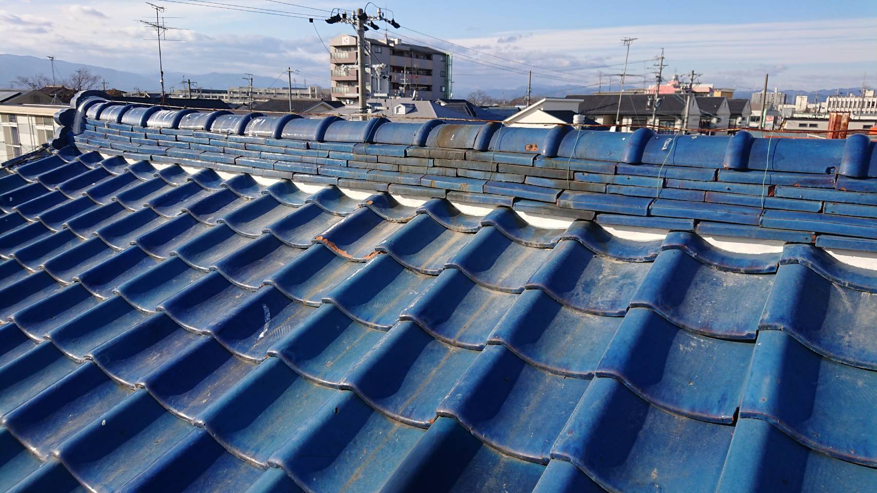 屋根漆喰下塗り