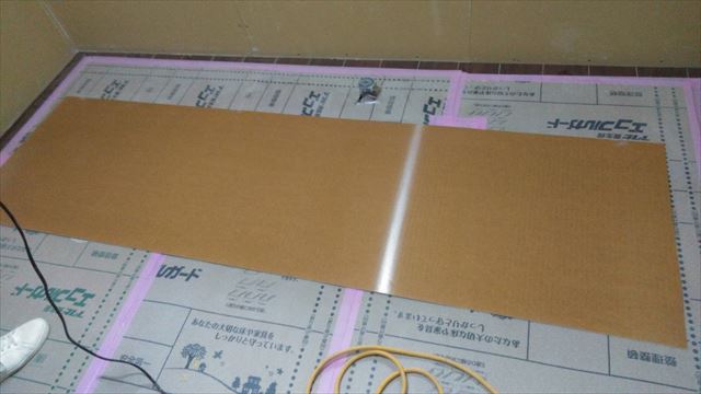キッチンパネル貼り