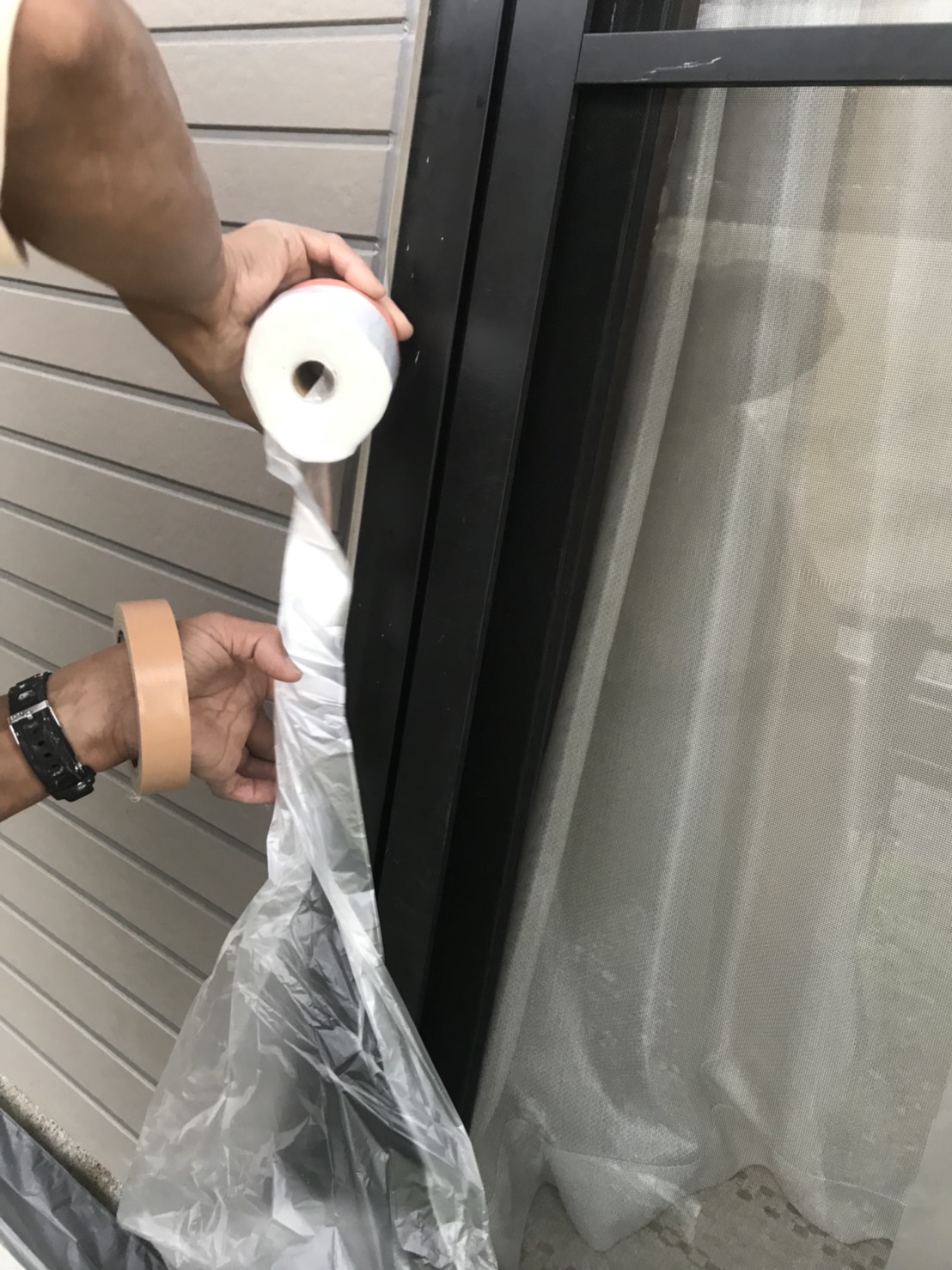 大分市竹中の積水ハウスの一戸建て住宅で養生作業を行いました。