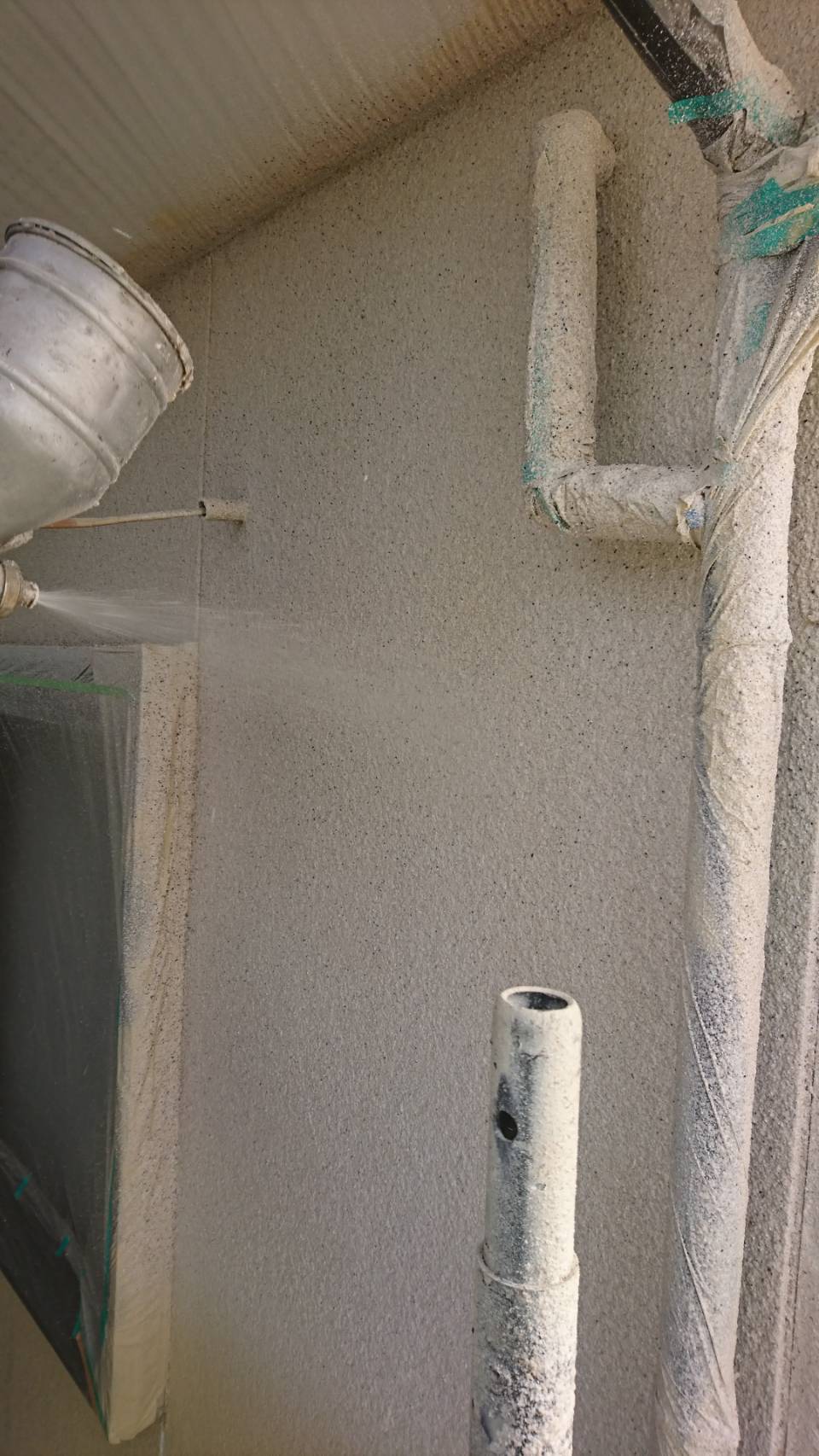 宇佐市｜戸建住宅｜外壁石材調吹付け塗装