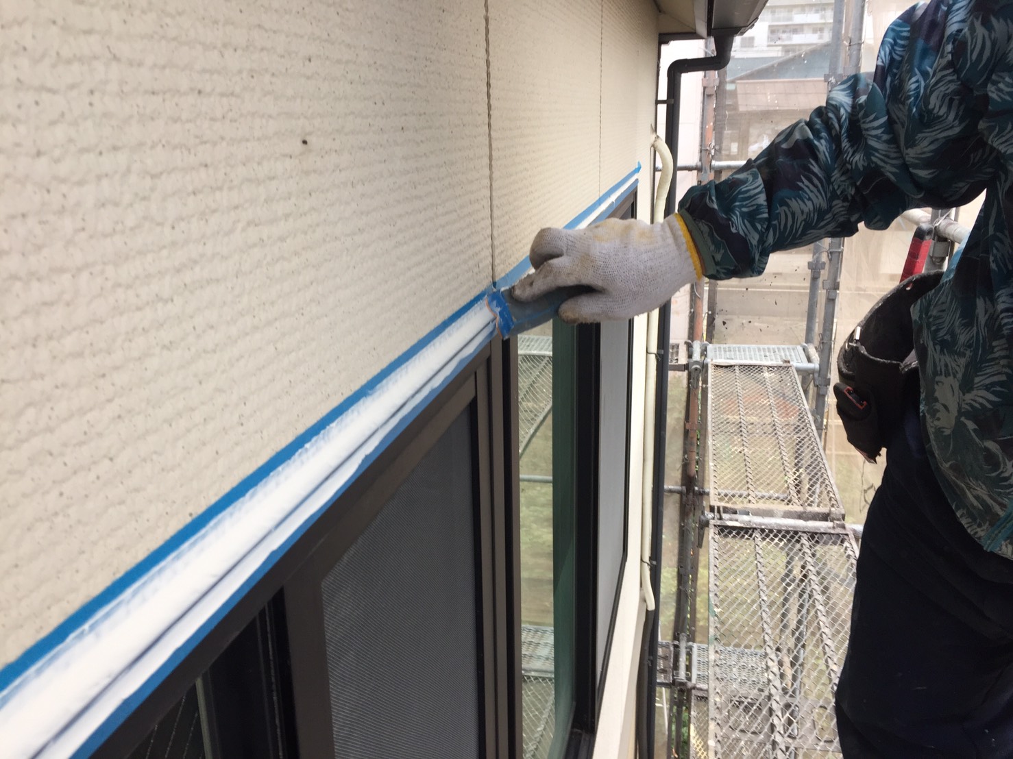別府市　浜町｜M様邸　窓廻り・付帯物シーリング増し打ち　ペンギンシールNB