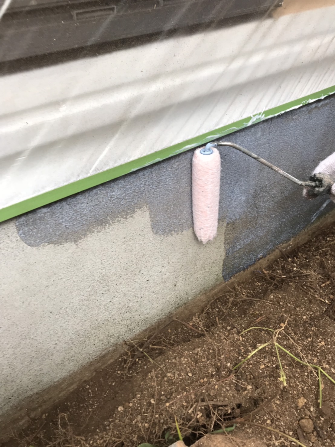 別府市　パナホーム　S邸様　基礎吹付作業しました。