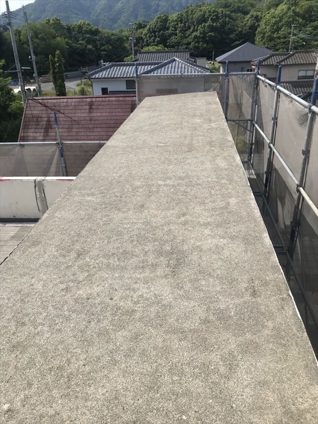大分市宮河内の住宅にて各箇所所ウレタン防水工事を行いました。　