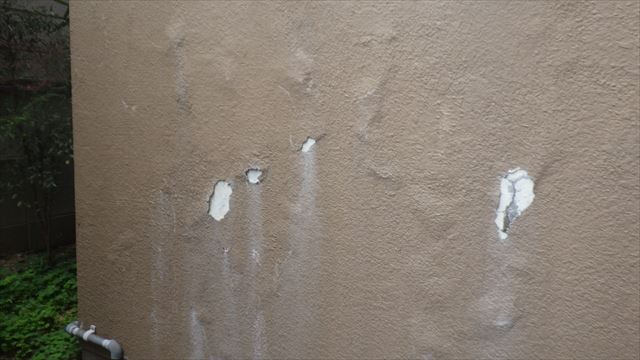 壁の膨れの原因　築30年のマンションのベランダ防水状態　現地調査に行って来ました。｜別府市