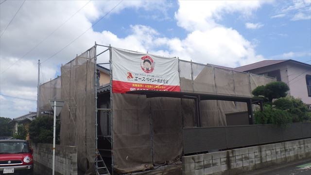 大分市田尻天領ハイツの一戸建て住宅で屋根外壁洗浄を行いました。
