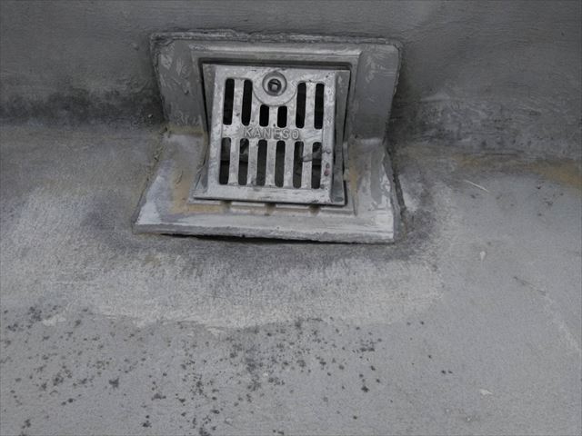 可児市皐ケ丘にて屋上防水の現場調査を行いました。