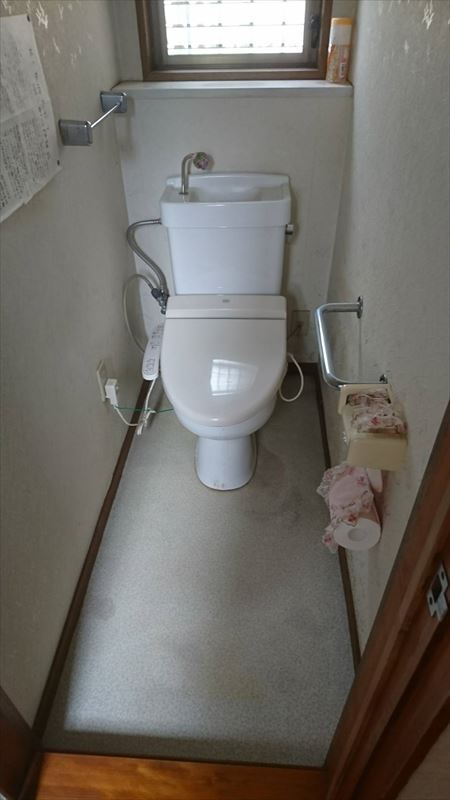 多治見市にて外壁ガイナ塗装と内装リフォーム（トイレ）をやりました。