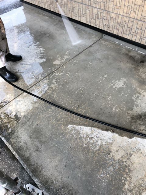 アパート周りの洗浄です