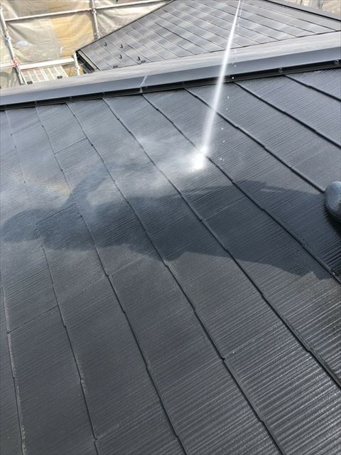 屋根の洗浄です