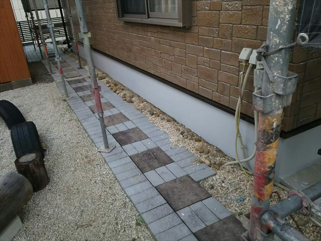 瑞浪市でベースガード塗装