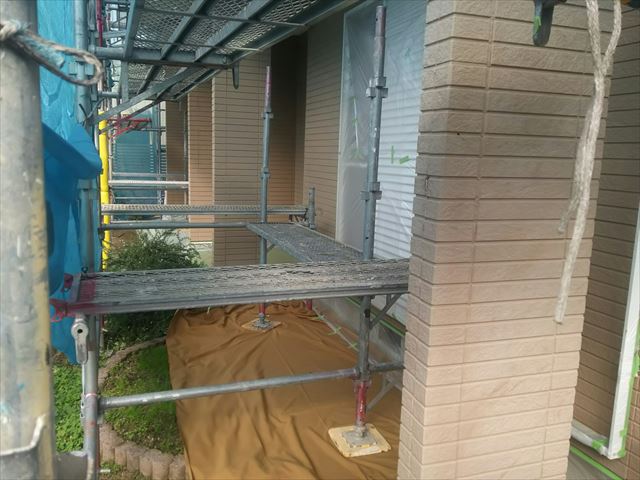 可児市下恵土で外壁のたて目地の打ち替えを行いました。