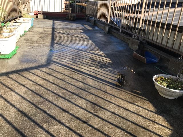 多治見市、屋根の洗浄です