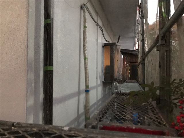 外壁の下塗り２回目完了です