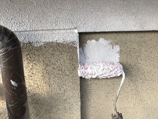 外壁の下塗り２回目です