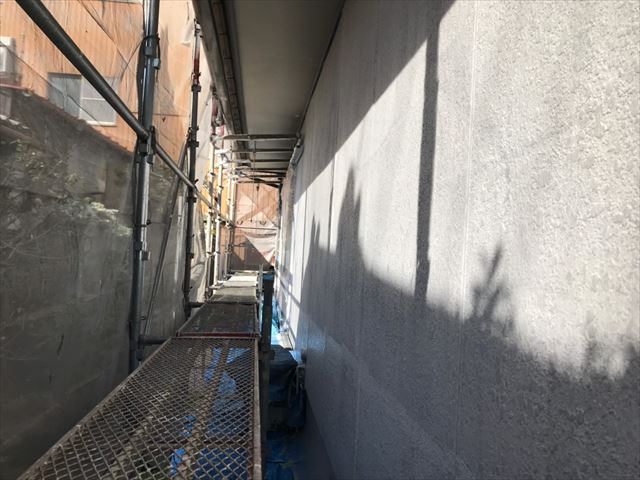 外壁の下塗り2回目、完了です