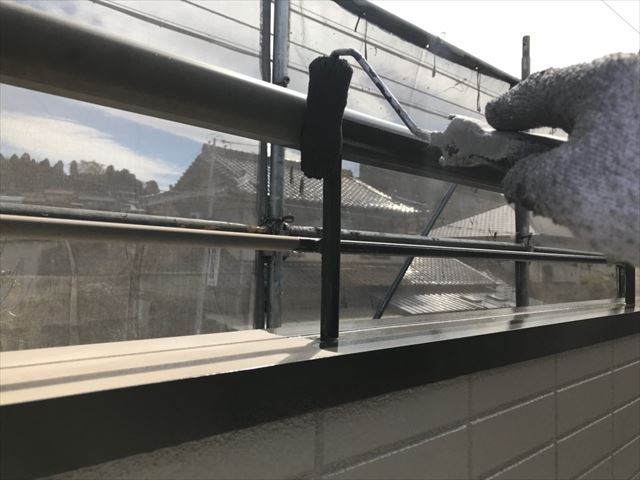 ベランダの手すりの塗装