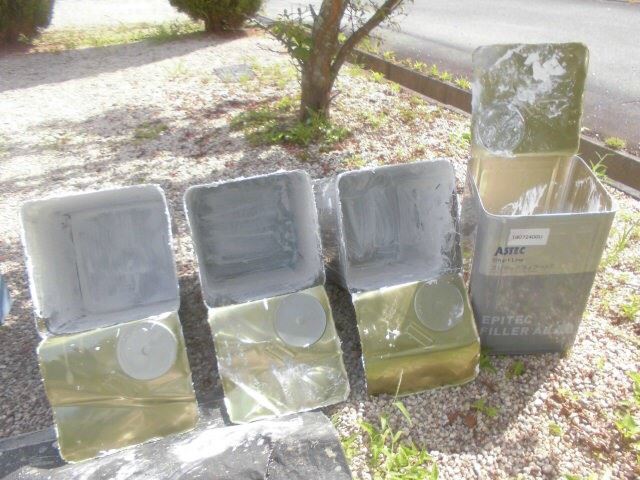 恵那市で外壁塗装 下塗り塗料缶