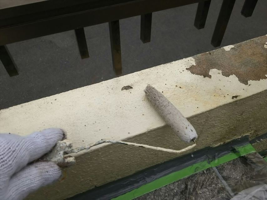多治見市脇之島町塀下塗り