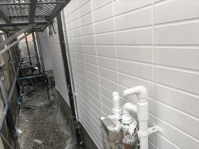 外壁の中塗り完了です