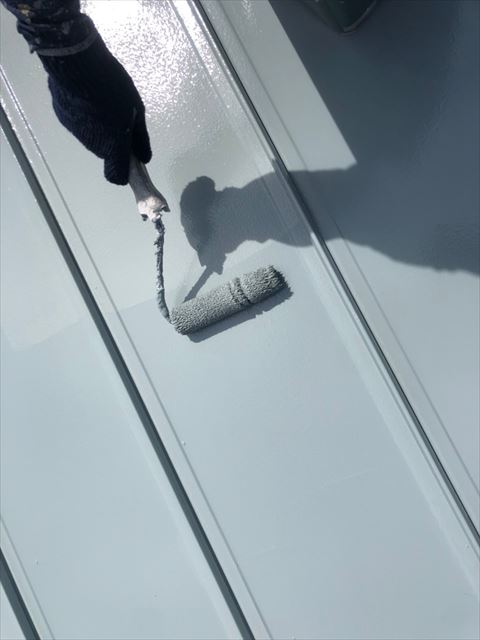 瑞浪市で屋根外壁塗装 屋根上塗り