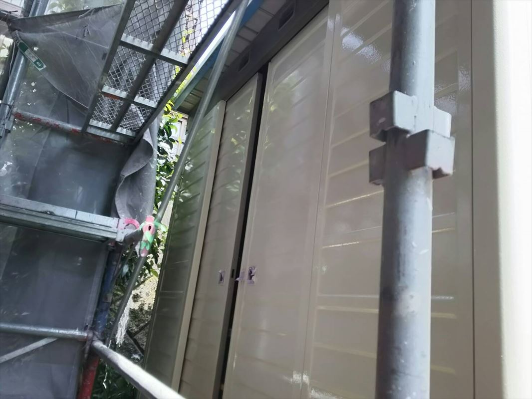可児市　倉庫の塗装　物置の塗装　金属製