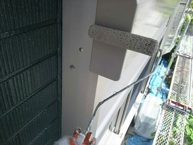 恵那市で付帯部の塗装です。小庇、雨樋など塗装しました