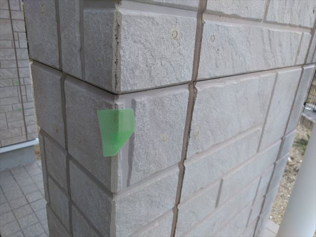 外壁のクラックです