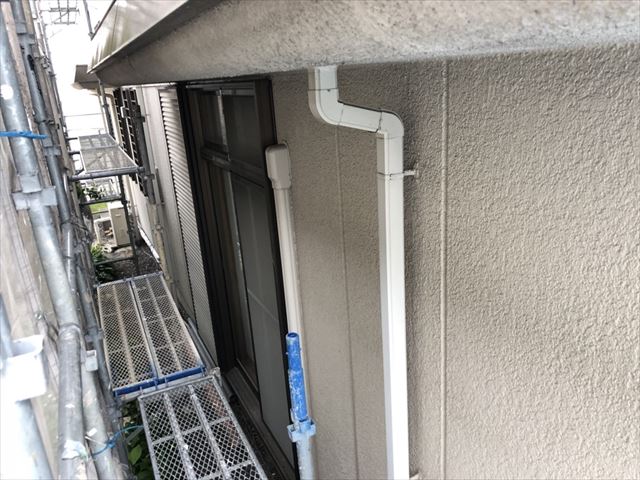 外壁の下塗り2回目