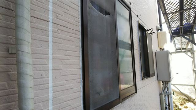 たて目地の打ち替えです