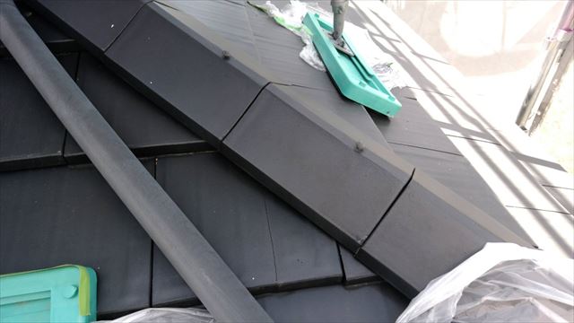 恵那市でガイナで外壁塗装、窓廻りなど養生を行いました