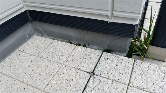 ベランダの亀裂