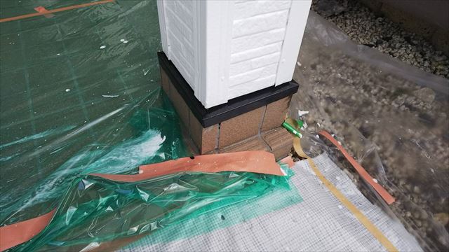 水切りの塗装です