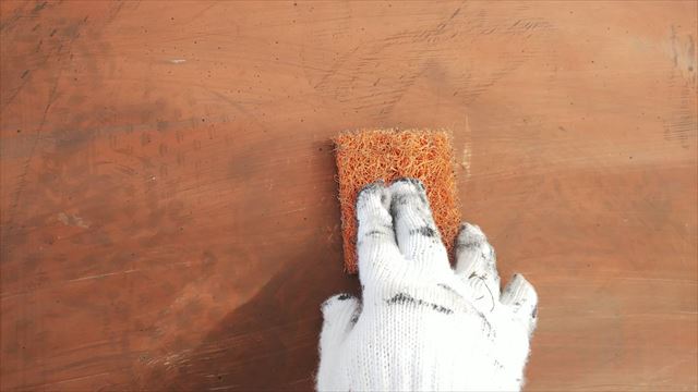 土岐市下石町でサーモテックメタルプライマーで屋根の下塗りです
