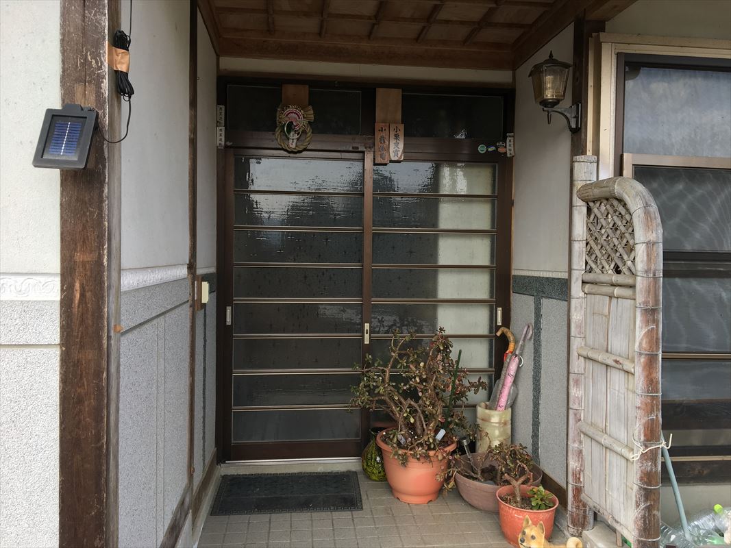 瑞浪市にて玄関引き戸の交換です！LIXILリシェントにて☆