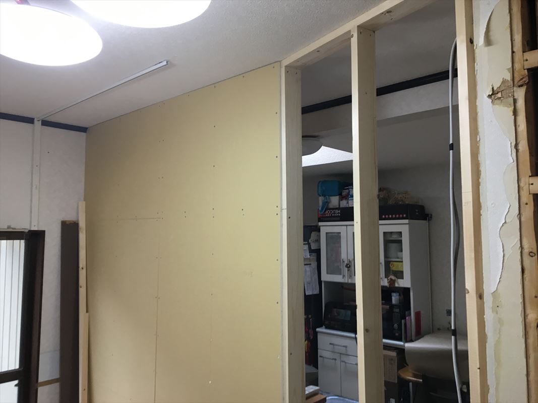多治見市　大工工事　内装リフォーム　お部屋を分ける