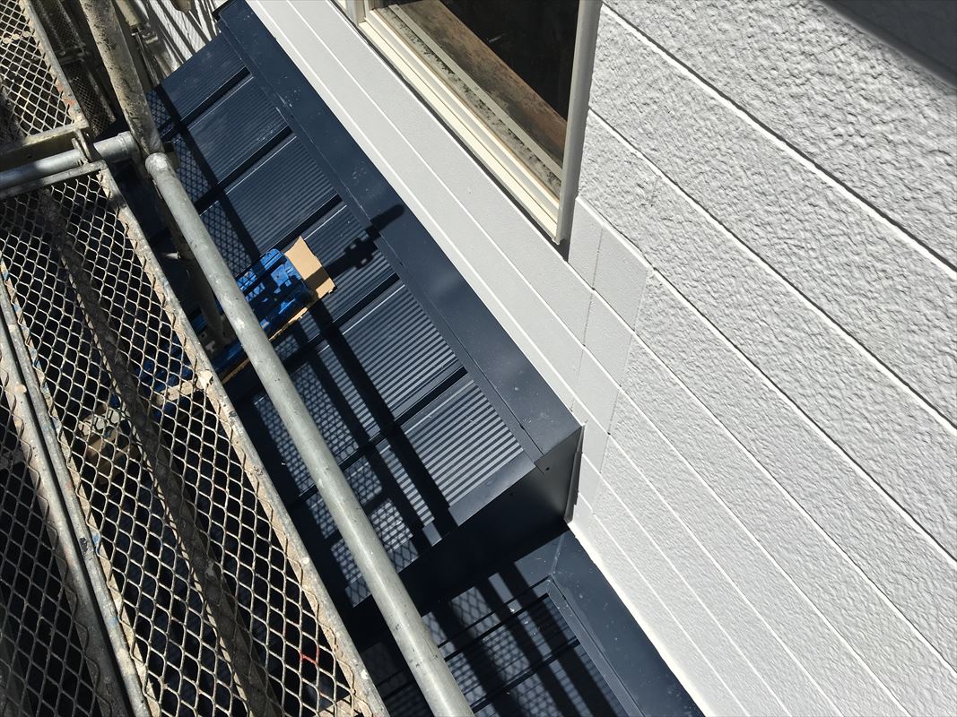 多治見市にてベランダの交換。屋根を新しして塗装を進めます！
