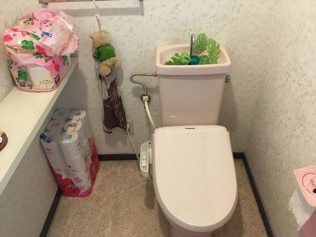 多治見市 土岐市 トイレの改修 クロスも一緒に貼り替え