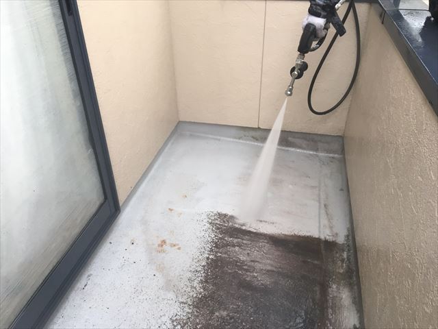 ベランダ高圧洗浄