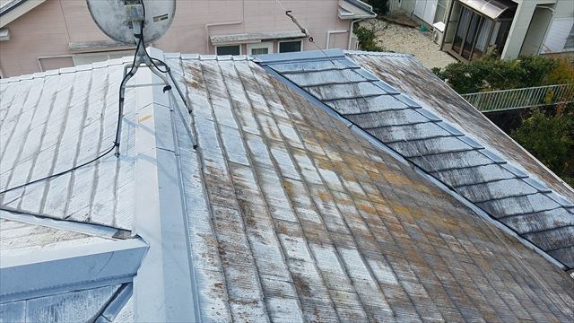 中津川市東宮町で屋根塗装の現場調査を行いました。
